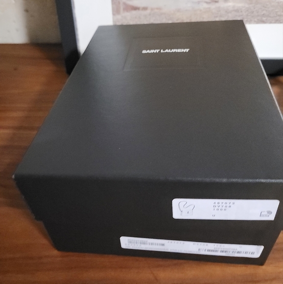 SOLD - YSL Toy Loulou in Black on Black - Picture 4 of 16